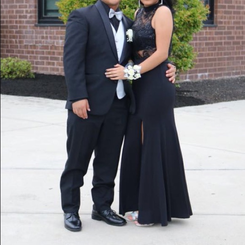 Black prom dress